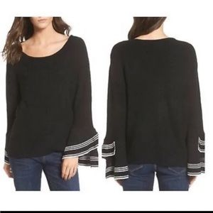 FREE W BUNDLE black sweater with flowy sleeves